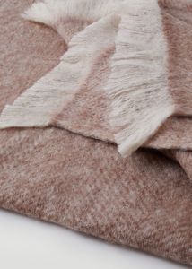 Decke aus Wollgemisch 180 x 130 cm für 25,99€ in Mango