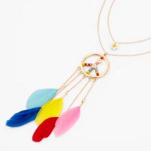 Peace Daisy Feathers Multi Strand Chain Necklace für 7€ in Claire's