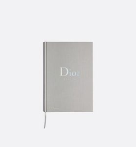 Buch: Dior Défilés für 59€ in Dior