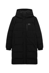 Wattierter Jacke mit Kapuze für 79,99€ in Pull & Bear