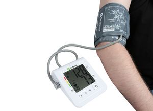 Oberarm-Blutdruckmessgerät mit integriertem Lautsprecher BP118A für 7,77€ in Thomas Philipps